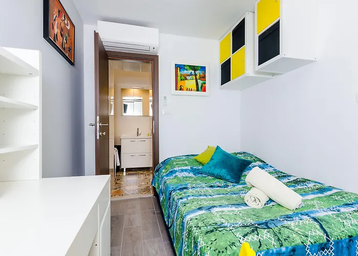Apartment&room Sunset 3*