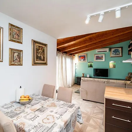 Gasthuis Apartment&room Sunset 3*