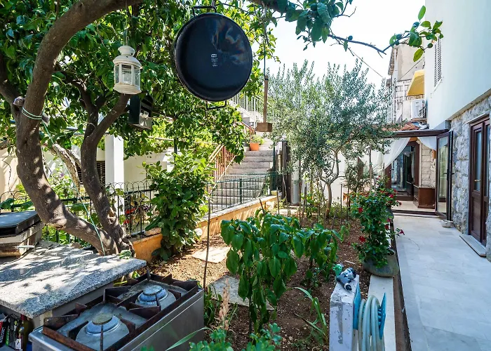 & Sunset 3* Dubrovnik