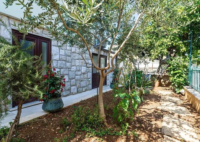 & Sunset 3* Dubrovnik