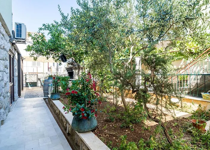 Guest house & Sunset 3*